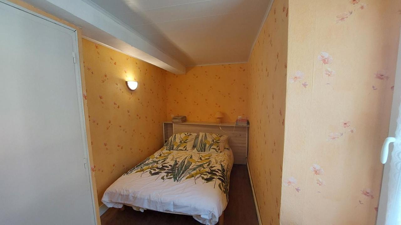Maison De Famille Razecueillé Buitenkant foto