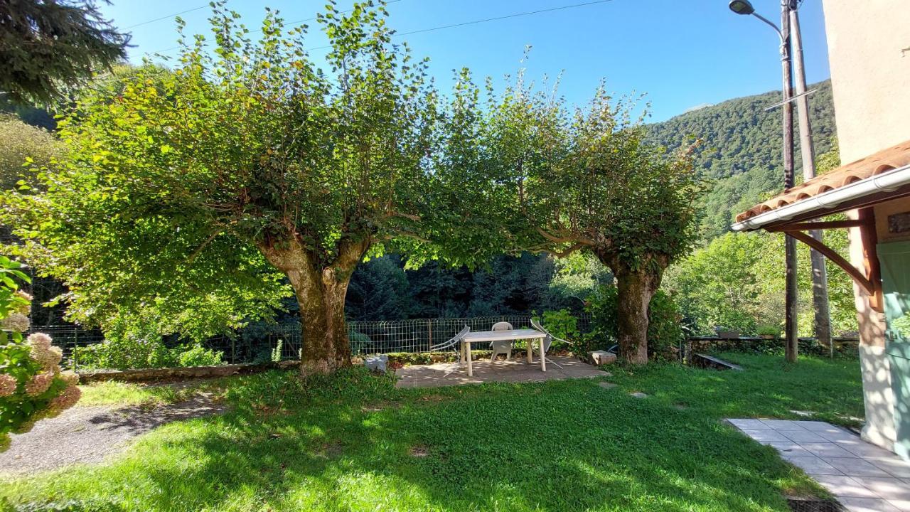 Maison De Famille Razecueillé Buitenkant foto